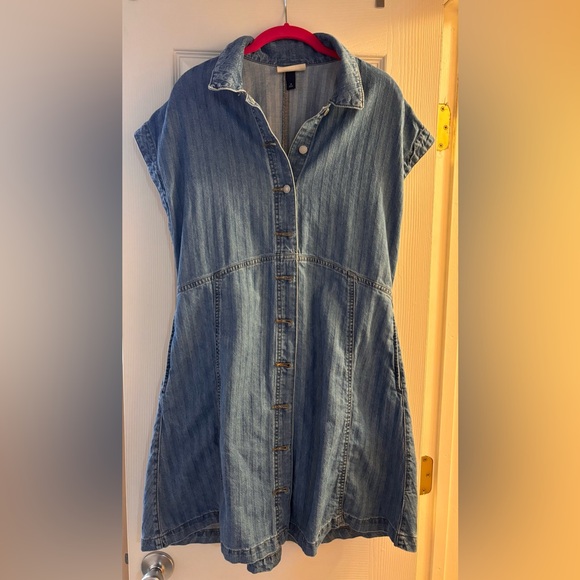 Universal Thread Dresses & Skirts - Universal Thread Blue Denim Silver Buttons Mini Dress